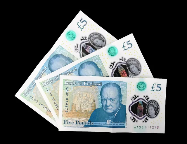five pound note, cash, money, pound, british, finance, business, note, banknote, banking, bank, wealth, 5, currency, five, uk, english, britain, spend, investment, earn, save, sterling, financial, savings, salary, economy, pay, exchange, 10, ten, sell, buy, price, commerce, new, payment, buying, cost, purchase, budget, shop, black business, black money, black shopping, black news, black finance, black shop, black bank, black company, black economy, black note, black new, five pound note, money, pound, pound, pound, pound, pound, spend, sterling. Finance content budgeting in England: separate cost views